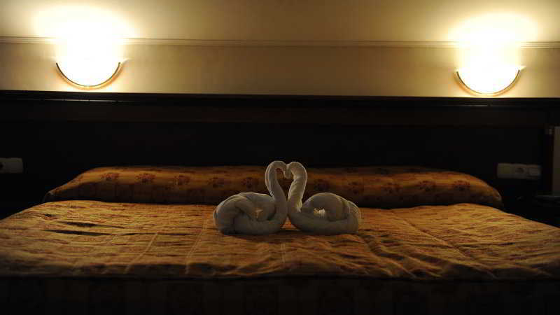 Hotel Millenium Битола Экстерьер фото