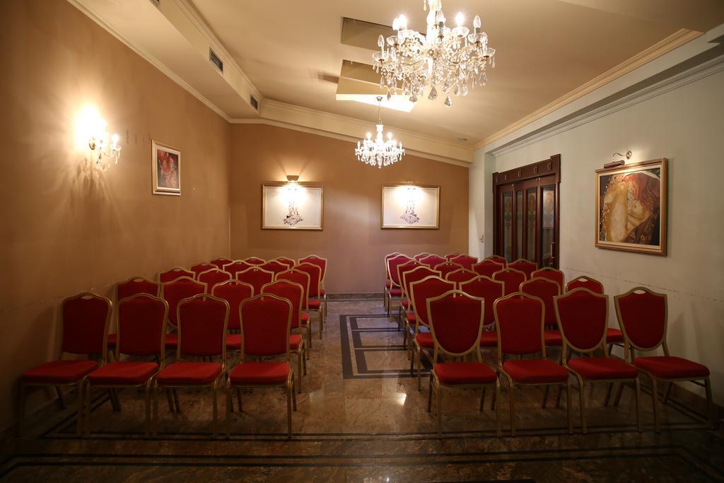 Hotel Millenium Битола Экстерьер фото